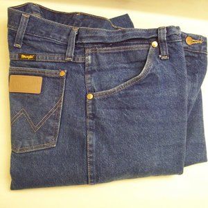 Men's Wrangler 36 x 34 Jeans 13MWZ